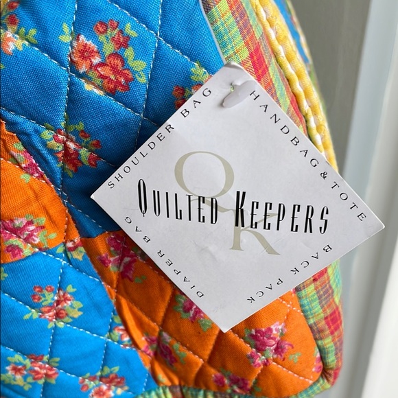 Quilted Keepers Patchwork Shoulder Bag - Picture 2 of 4